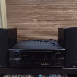  Klipsch B-200 Speakers, Like New