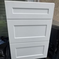 White Shaker Cabinet 