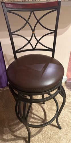2 Barstools