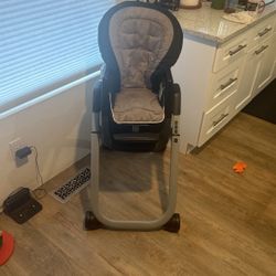 Graco High Chair- Black Grey