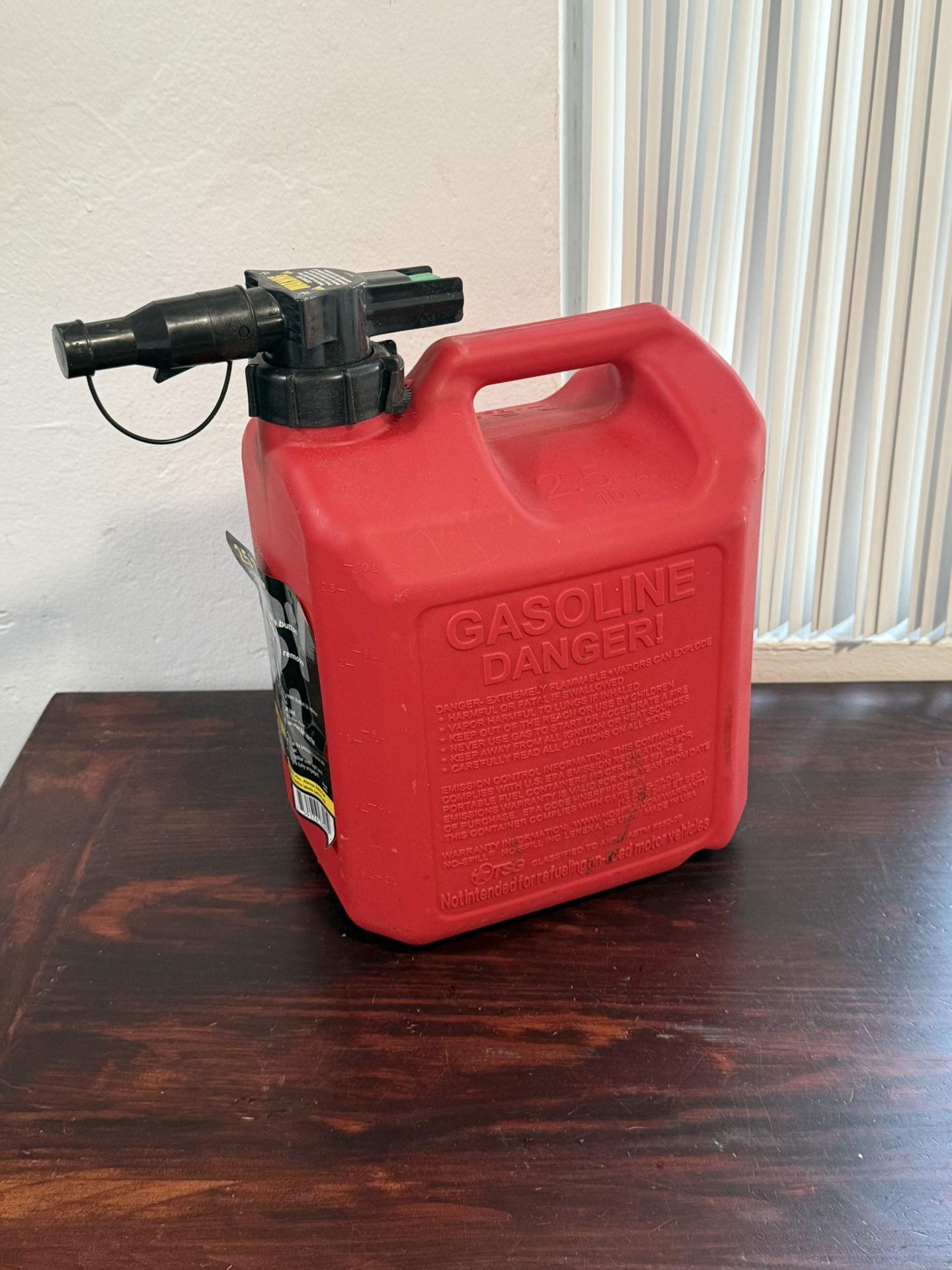 Easy Can No-Spill 5 Gallon Gas Can