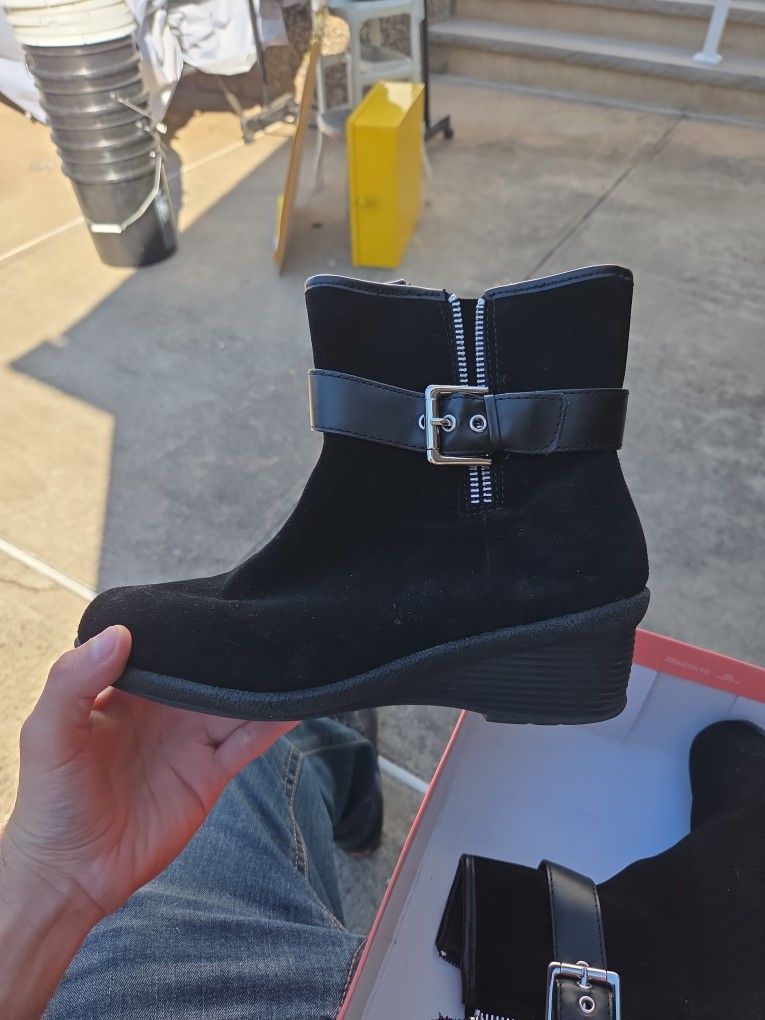 Women's Boots