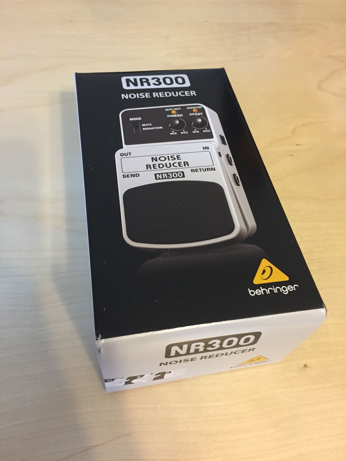 Behringer NR300 Noise Reducer Guitar Pedal