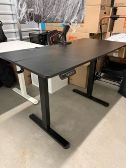 Black Electric Adjustable Standing Desk – 3 Memory Presets & Cable Organizer