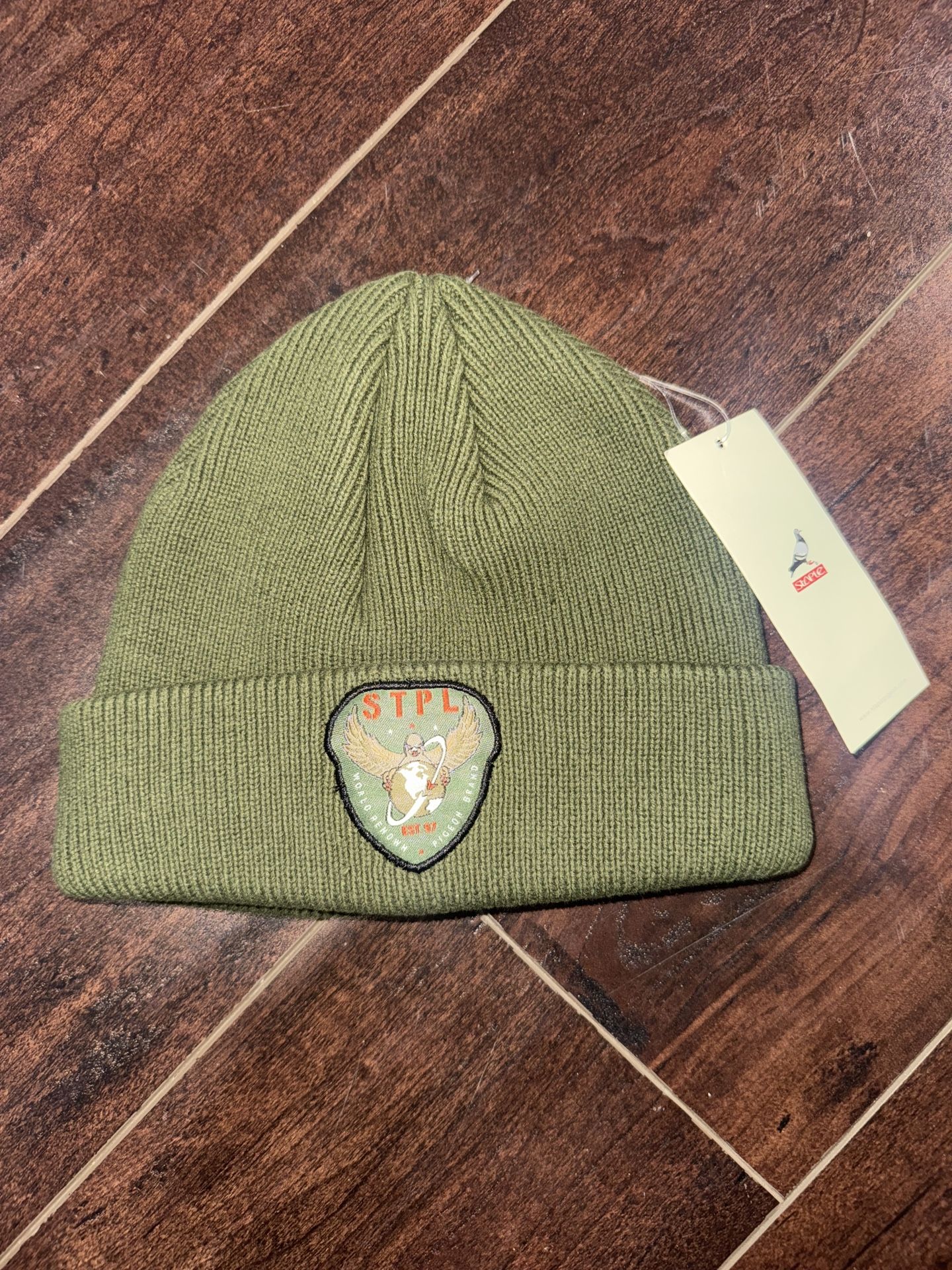 Staple Beanie - BRAND NEW!!