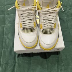 Air Jordan 4 White/Coconut size 10