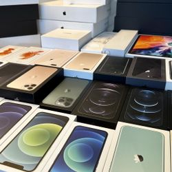 Apple empty box IPhone AirPods Apple watch MacAir . Solo cajas vacías . Only box Apple empty box each $15. Solo cajas vacías algunas con manuales iPho