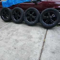 235 55 18. 5x114.3
