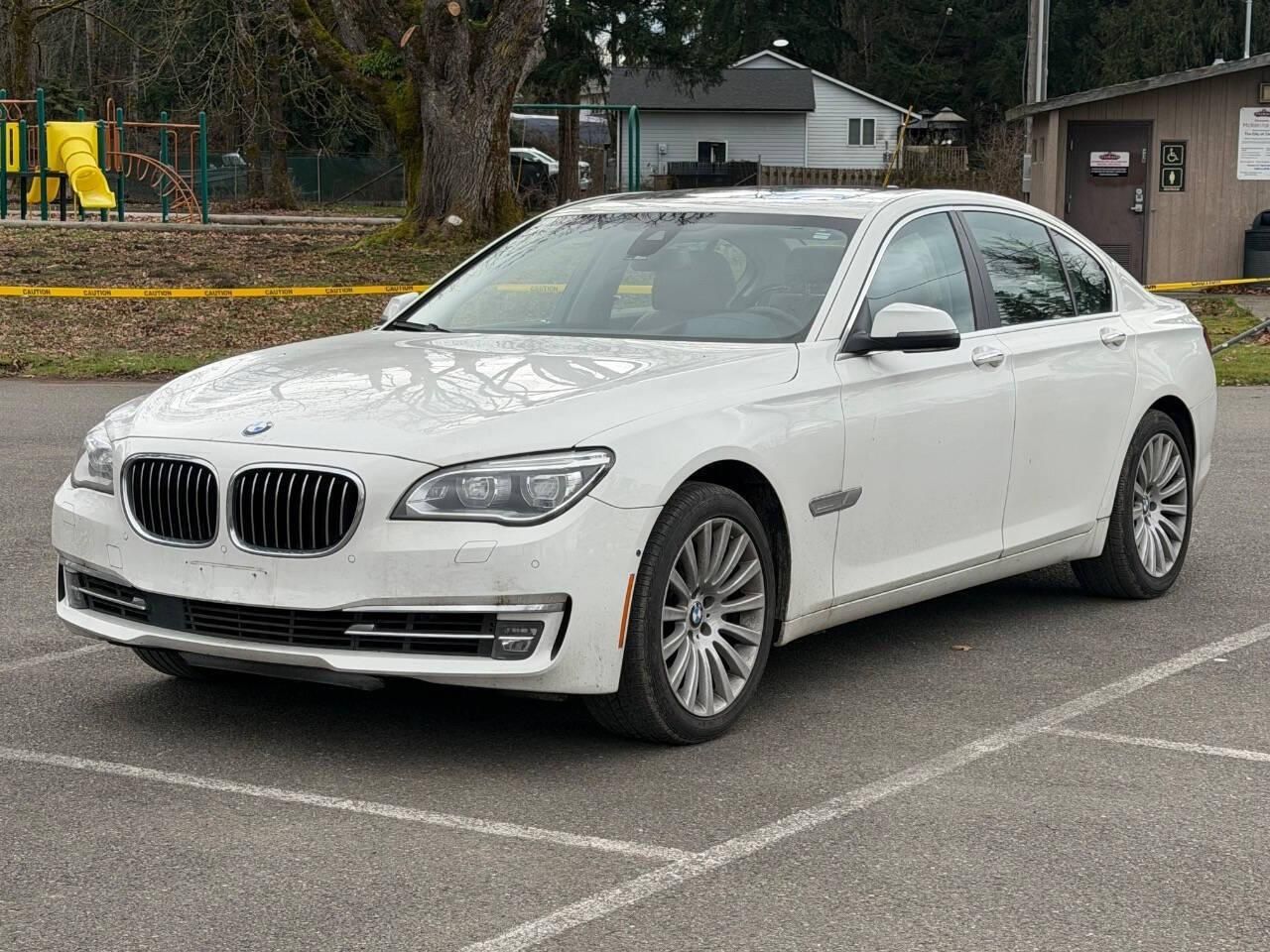 2013 BMW 740i