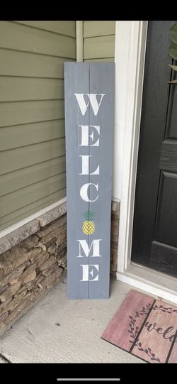 Front Door Pineapple Welcome Sign