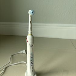 Oral B Children’s Electric Toothbrush
