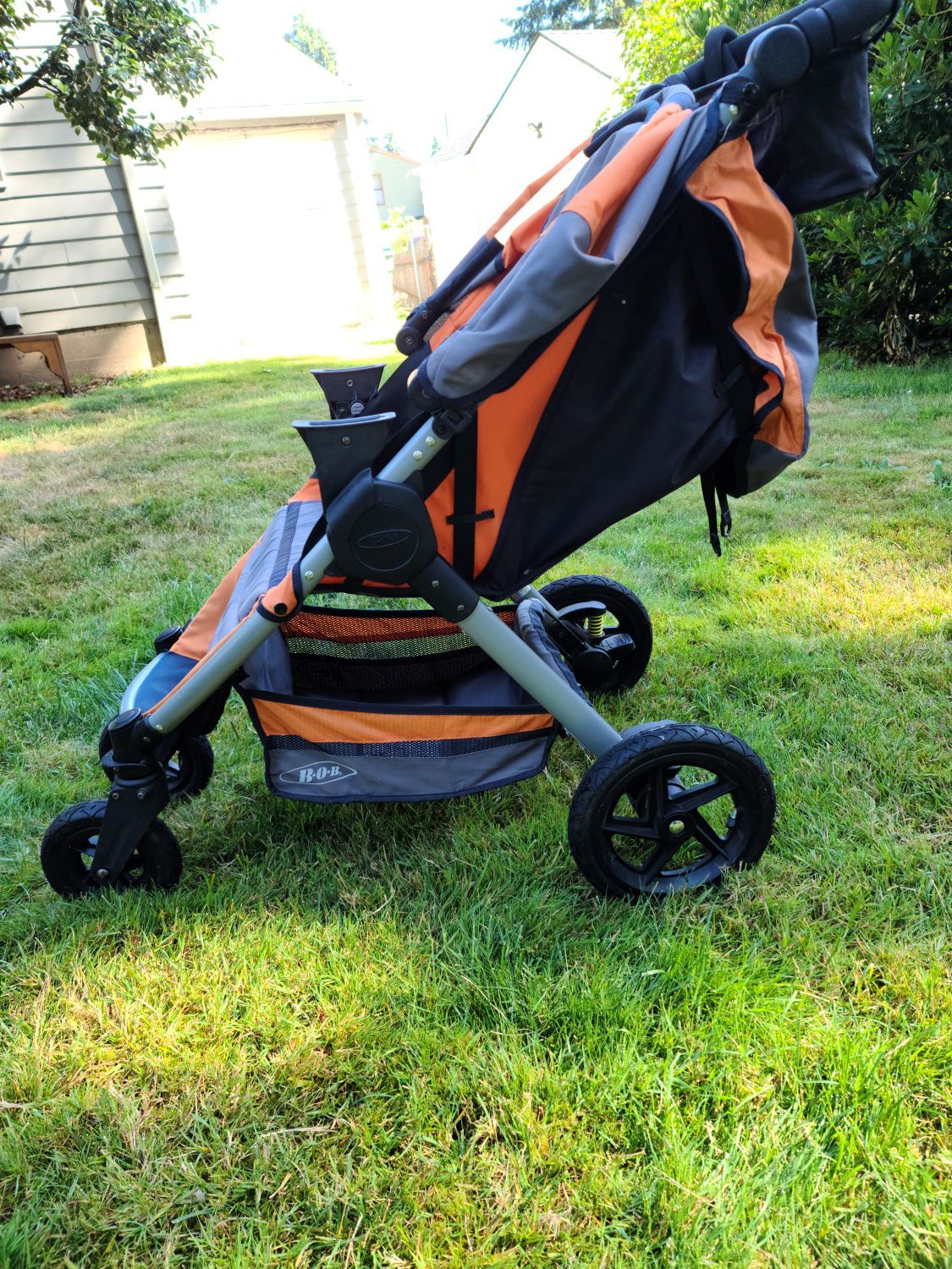 2014 BOB Stroller, Britax Infant Carrier (w/adapters), and Carseat Base