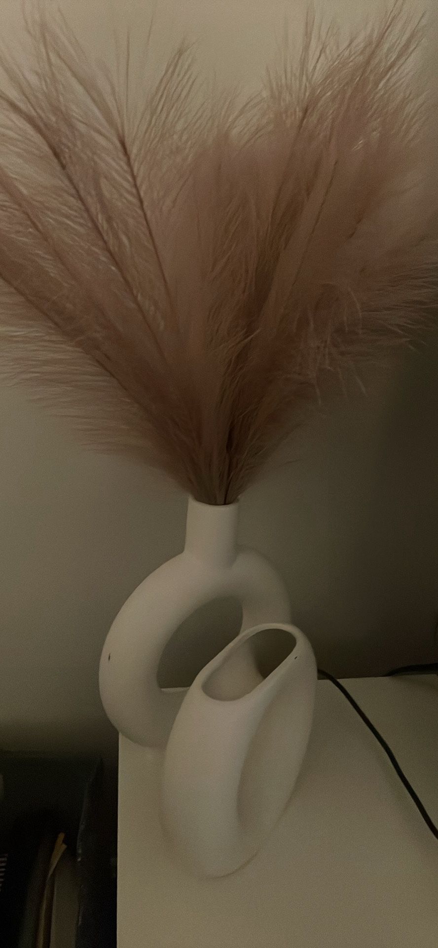 LIKE NEW: Decorative Vase Set With Leaves