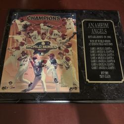 2002 Angels Wall Decor 