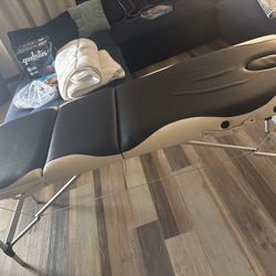 Massage Table 
