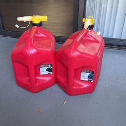 Gasoline Containers, 5 Gallons 