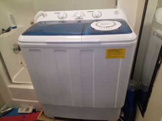 Apartment size washer and dryer