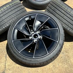 4x OEM 2026 Tesla Model 3 Performance 20" Warp Wheels and Pirelli NEW TIRES 100%