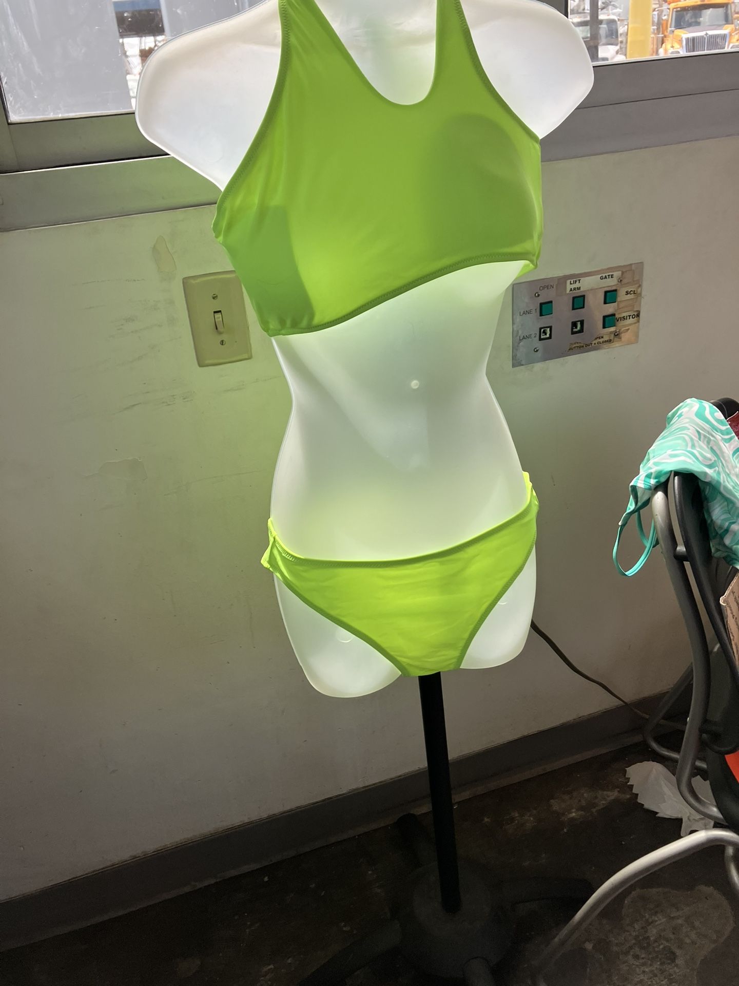 Brand new bright, green, two-piece size small cash only