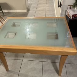 Kitchen Table 4 Chairs 