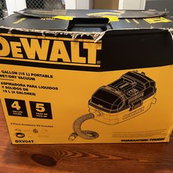 DeWalt 4gal Wet/dry Vacuum 