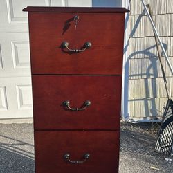 File Cabinet 🗄️ With Key 🔑 