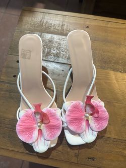 White Strappy Heeled Sandals with Orchid Detail