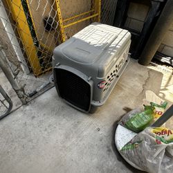 Medium Size Dog Crate 