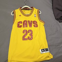 Men’s LeBron James Cavs Jersey Size Large