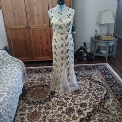 NWT Gold Floral Mesh Lace And Chiffon Prom Wedding Dress