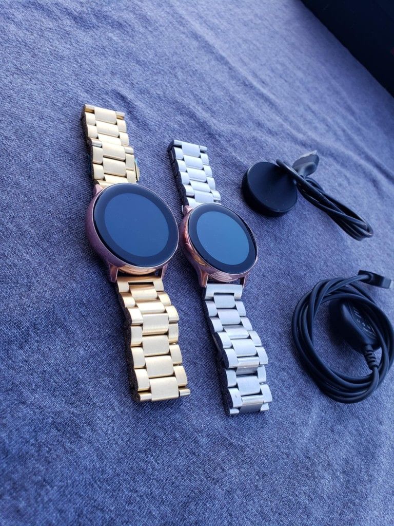 Smart watch 42mm fossil All rose gold or gold & Silver... Galaxy Active 2 40mm Rose Gold with Gold or Silver & rose gold. Any watch $100! With charger