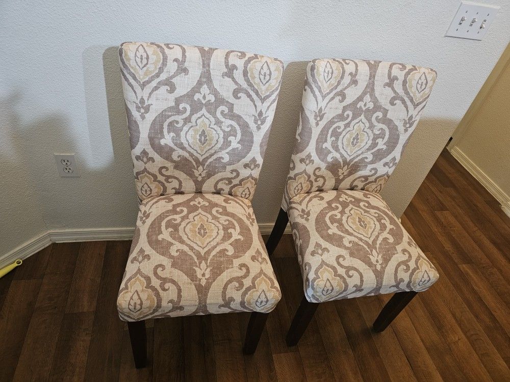 Accent Chairs
