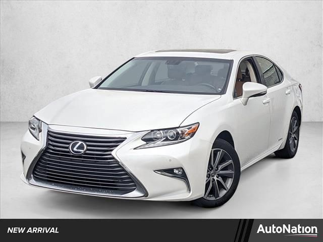2016 Lexus ES 300h