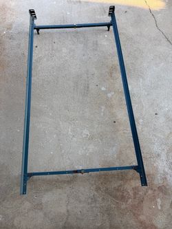 Adjustable Metal Bed Frame Twin/Full with King Extender