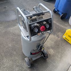 Husky 20 gallon compressor