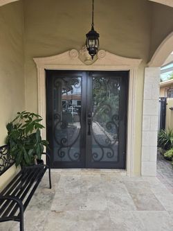 Impact Windows and Doors | Ventanas y Puertas de Impacto
