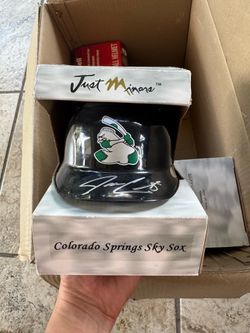 Collectible mini cap