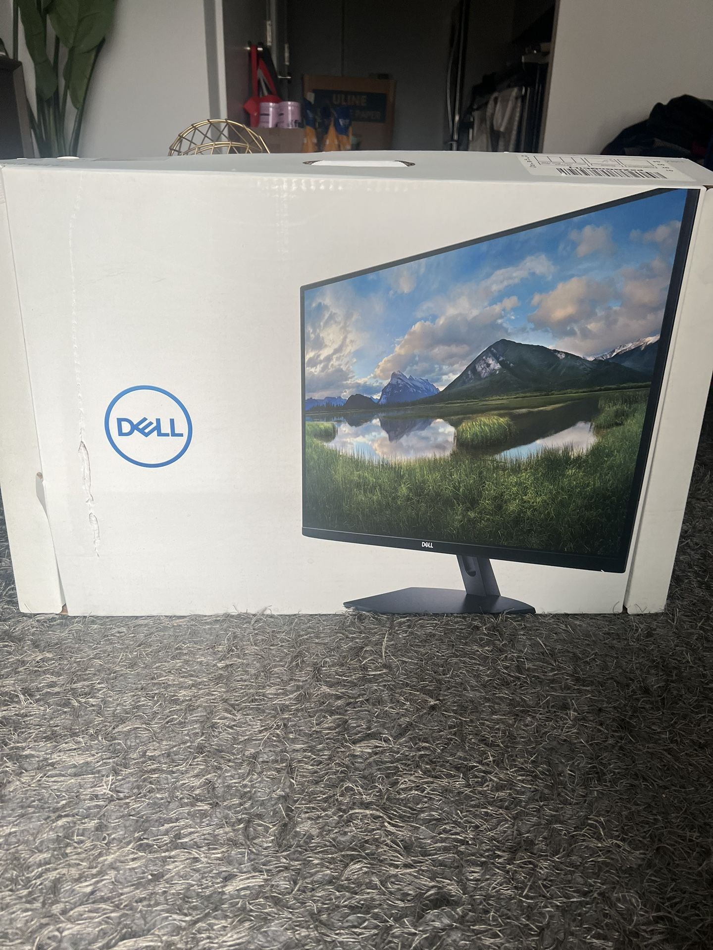 Dell 27 LED Backlit LCD Monitor SE2719H IPS Full HD 1080p, 1920x1080 at 60 Hz HDMI VGA, Black