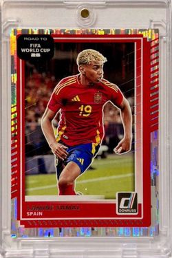 Lamine Yamal • 2025-26 Donruss Road to FIFA World Cup • Silver