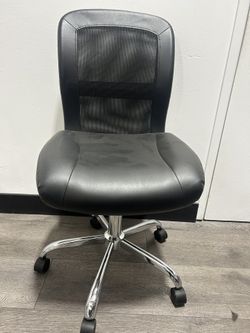 Brand New Office Swivel Chairs In Box 10 Available