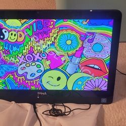 Dell 17 In Touchscreen Desktop