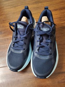 Skechers Tennis Shoes Size 6