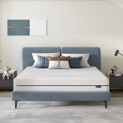 10'' Gel Memory Foam Queen Size Mattress  - Almost New!! 