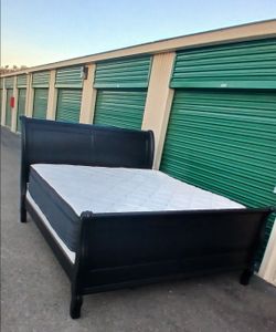 KING BED FRAME WITH BOX AND MATTRESS