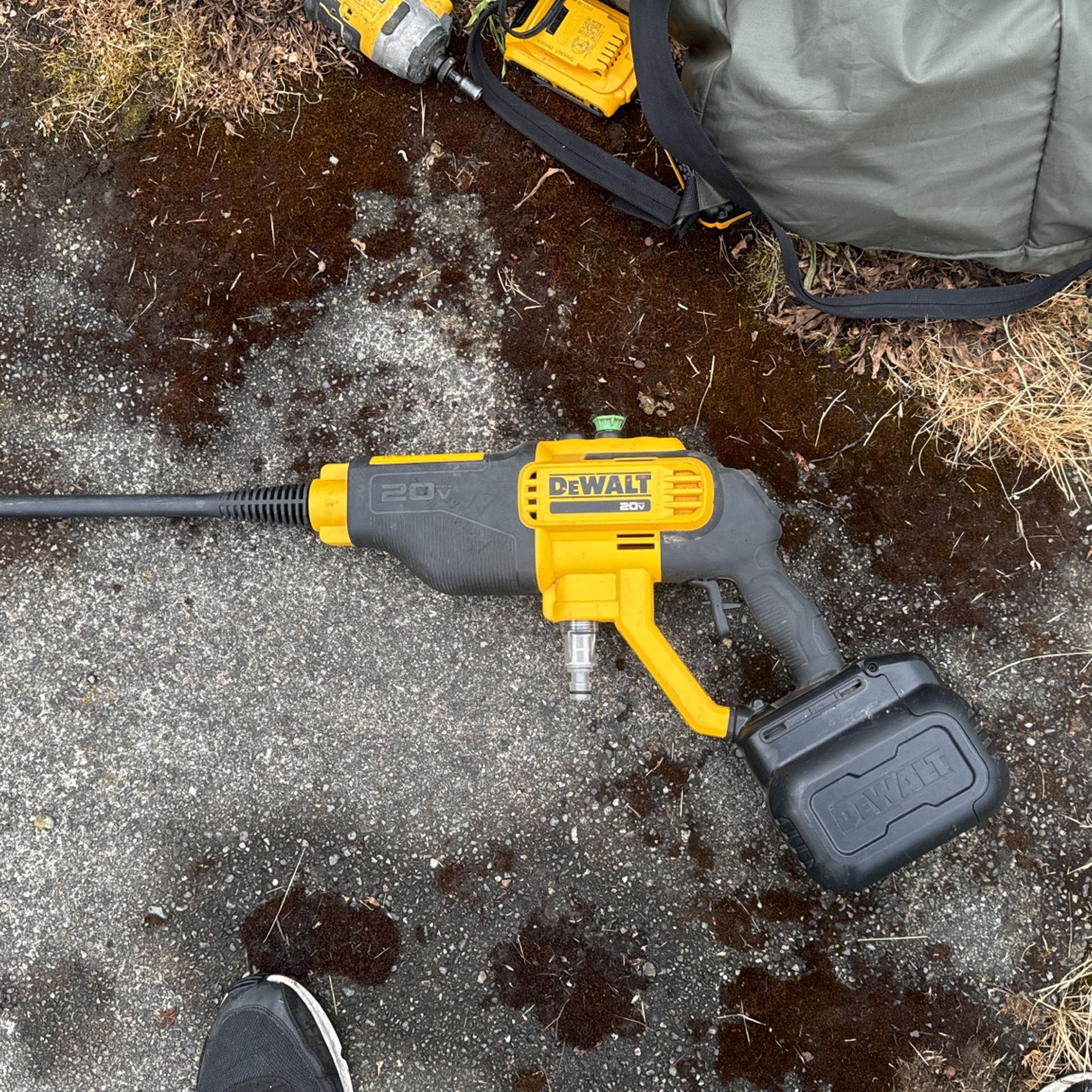 20 V Dewalt Power Washer