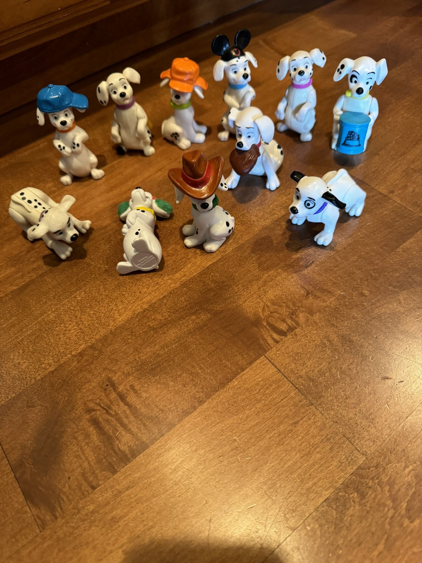 101 Dalmatians Disney Figures Bundle 