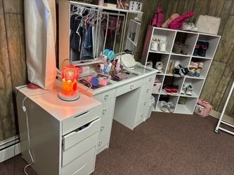 Vanity with mirror
