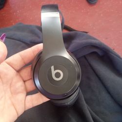 Beats Solo 4