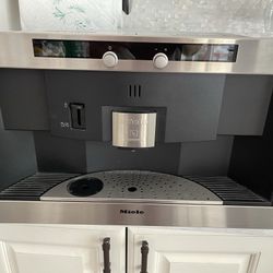 Built in Miele Nesspresso Espresso Maker  CVA 2660