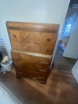 Vintage dresser and vanity  ($100) OBO